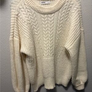 Sonoma White Crew Neck Cable Knit Sweater